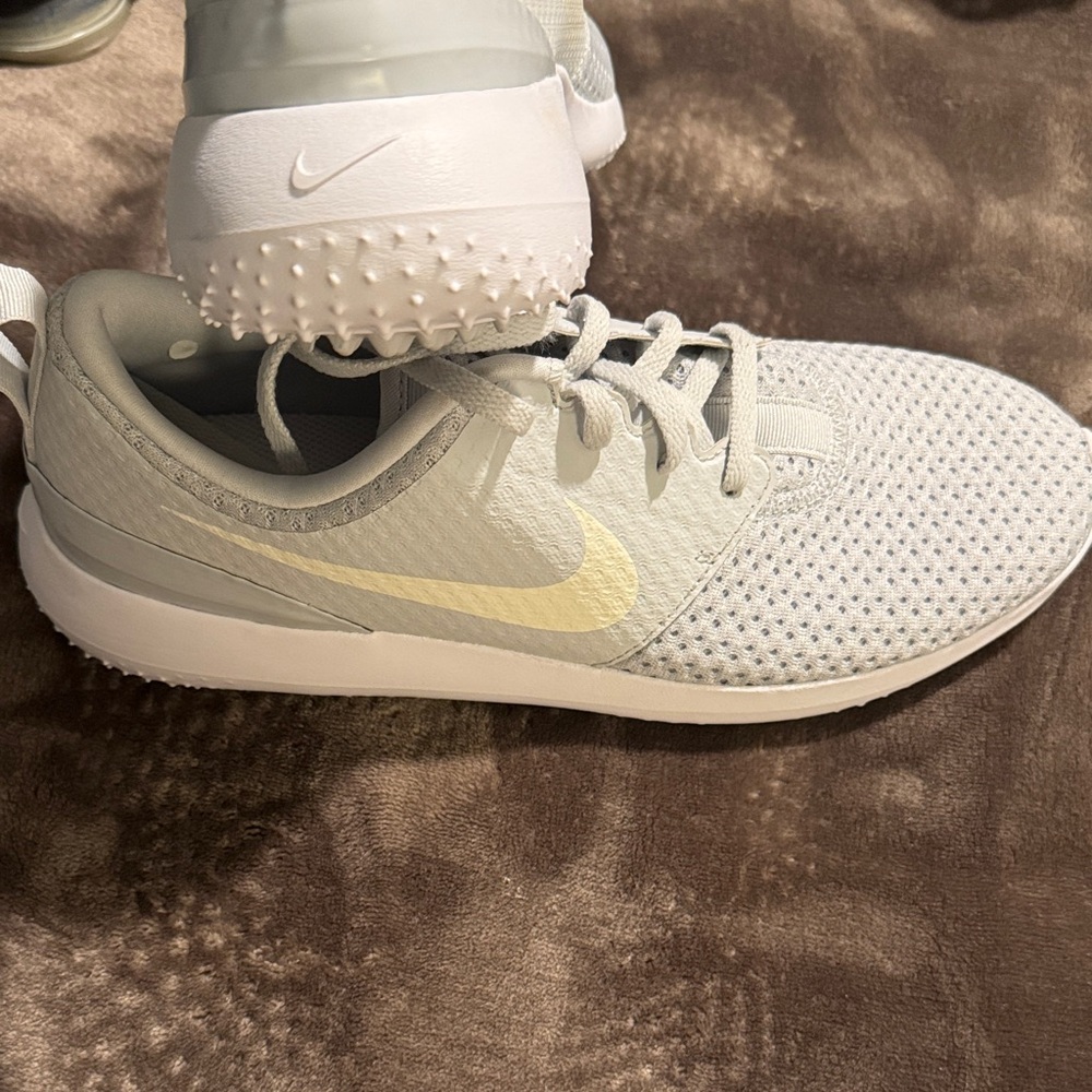 Nike Golf Gray Athletic Shoes